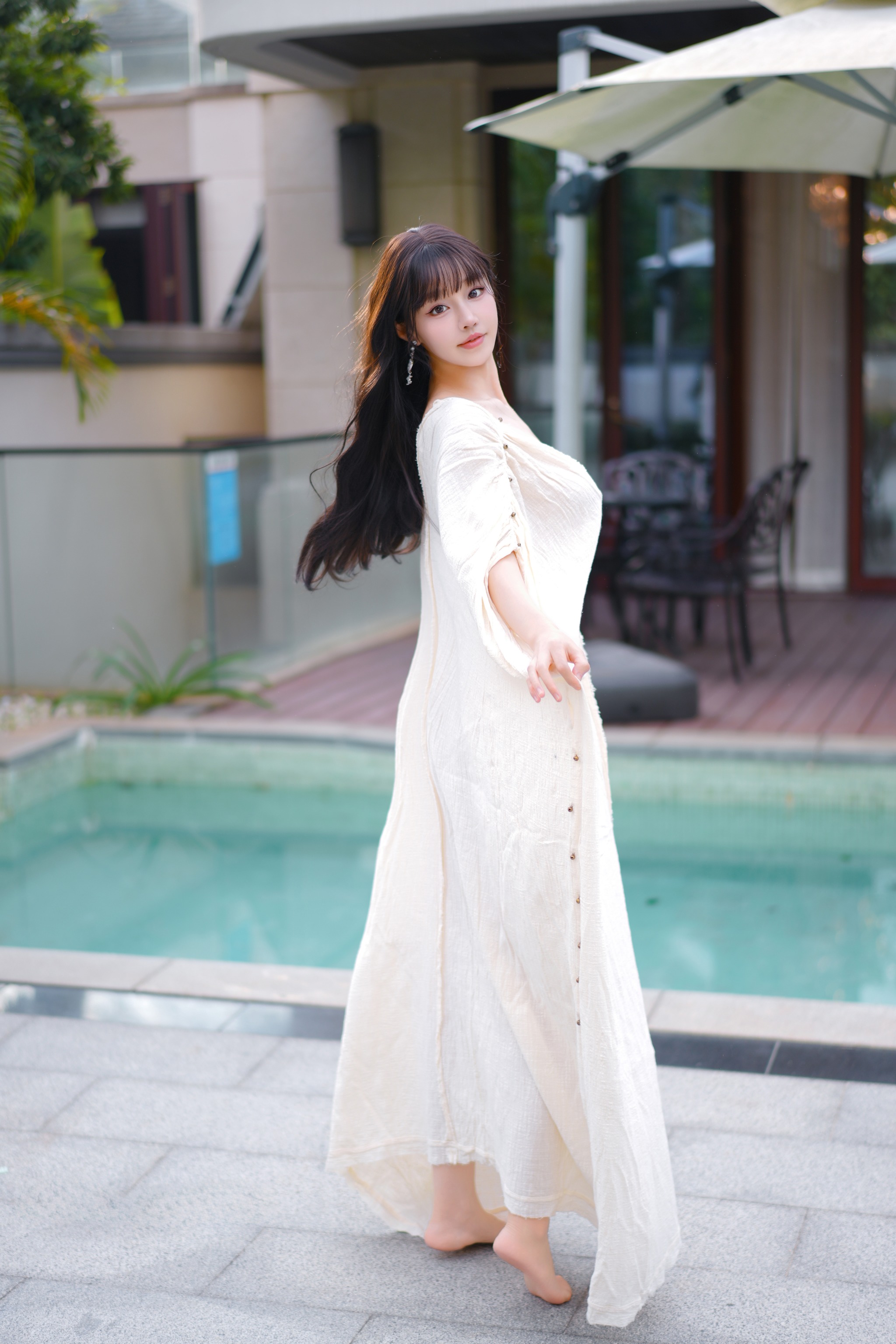 图片[1]-朱可儿 – NO.013 三亚泳池白袍 [92P]-XikXak